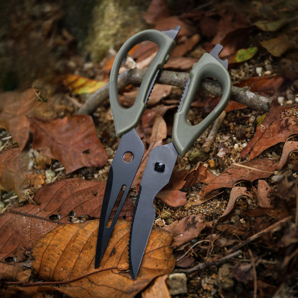 مجموعة الشواء والتخييم - سكين، لوح تقطيع، مقص متعدد الاستخدامات، ملقط، وحقيبة محمولة من Nextool