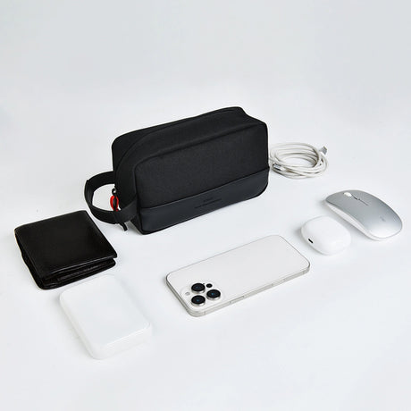 Essen Travel Pouch – Compact & Stylish Organizer Bag for Man by WiWU
