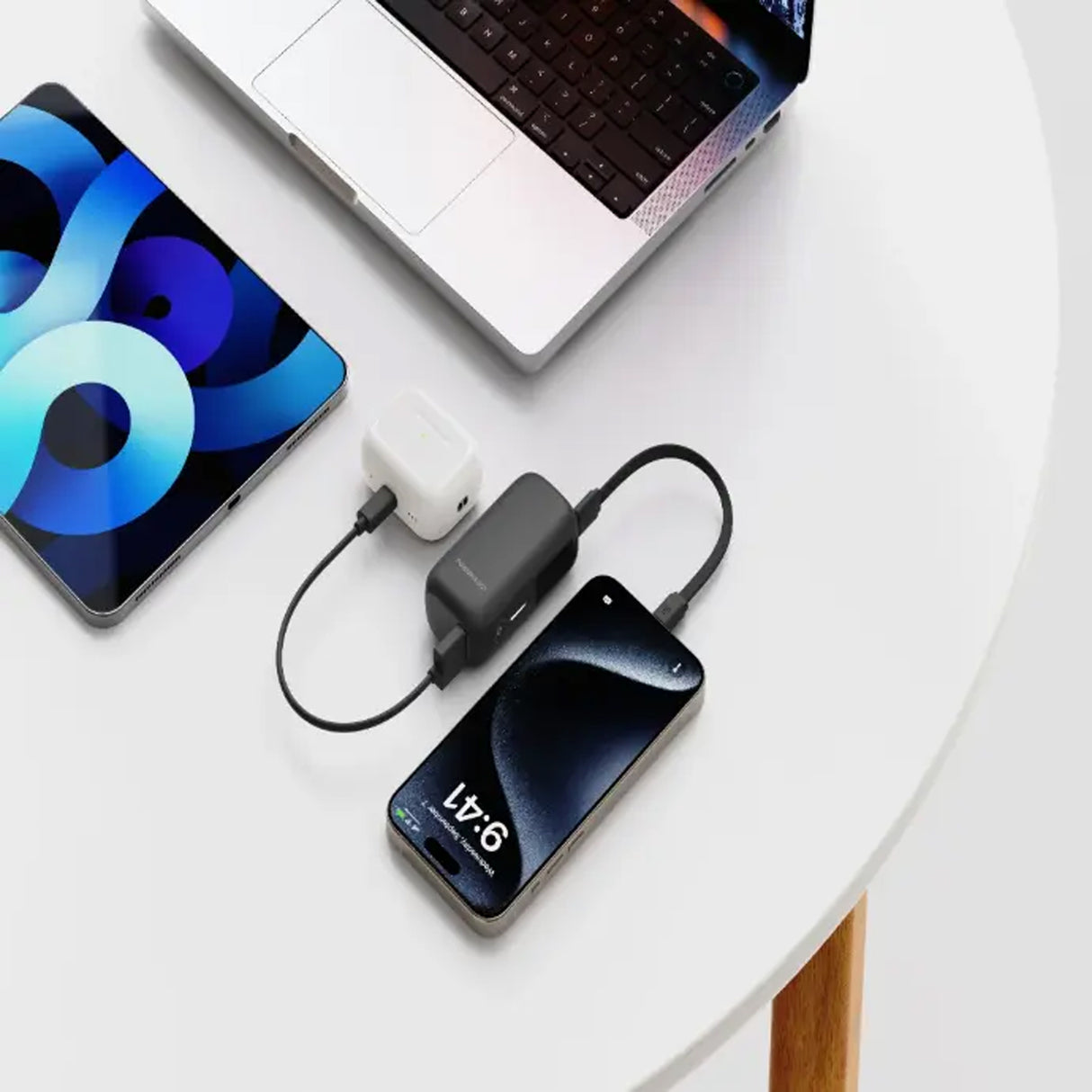 باور بنك PD بقدرة 20 واط وسعة 5000 مللي أمبير، مع USB-C وUSB-A، شحن سريع بحجم مدمج مع كابل Type-C قابل للإزالة من Powerology
