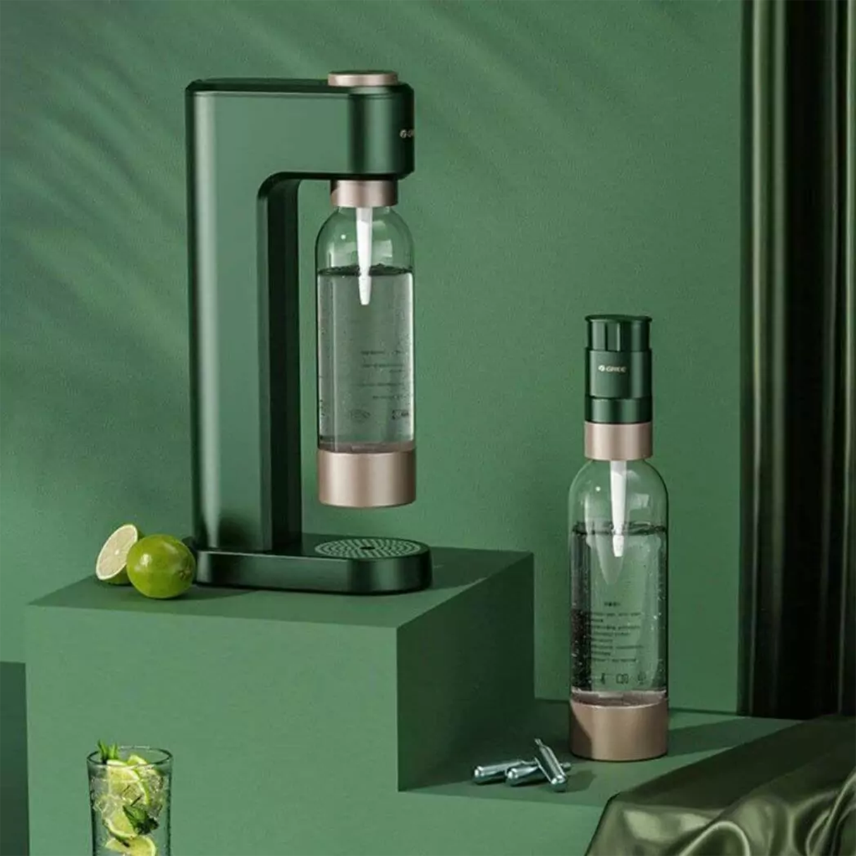 Sparkling Water Maker – Home Soda & Carbonated Drink Machine (Bottle Included) by Gree